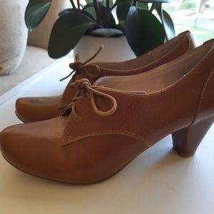 Chelsea Crew Brown Heels
